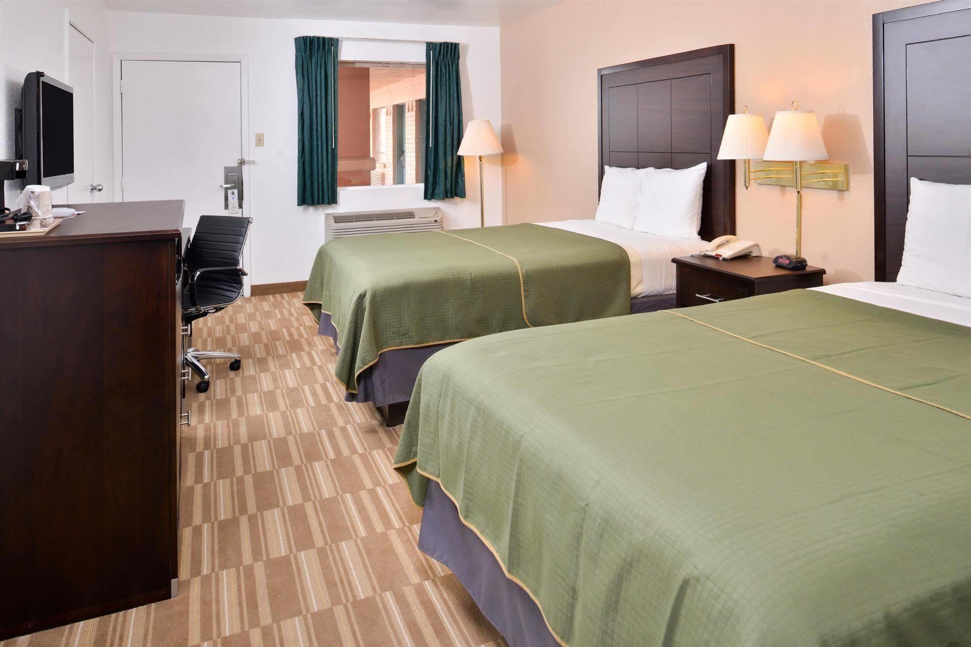 Motel Americas Value Clute